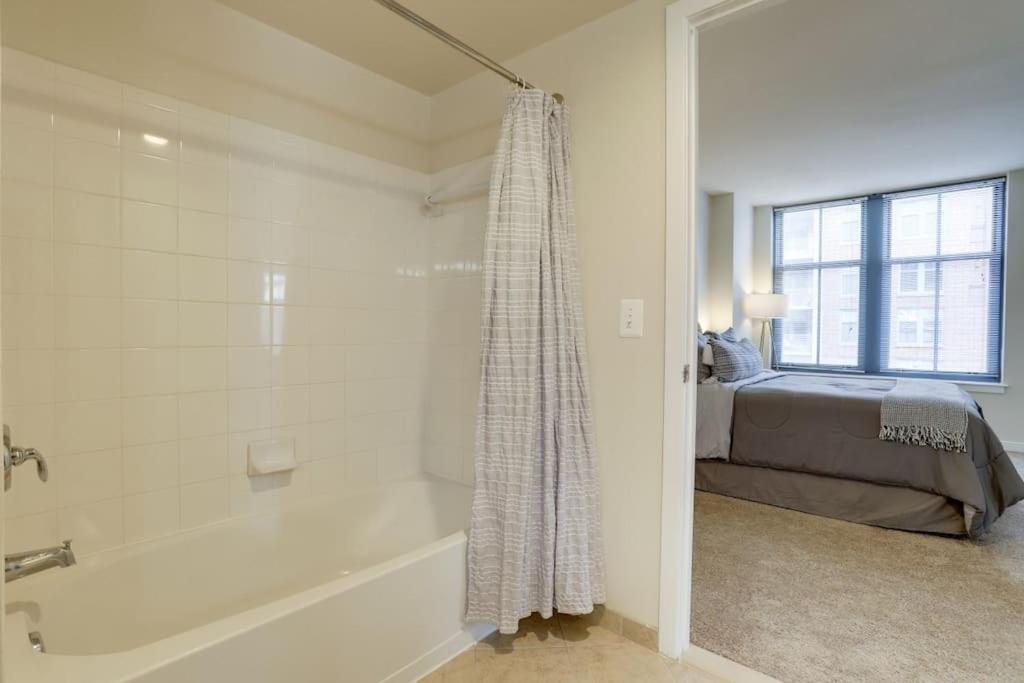 Fantastic 2 Bedroom Condo At Pentagon City Arlington Eksteriør billede