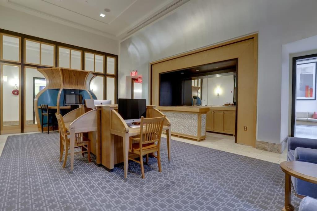 Fantastic 2 Bedroom Condo At Pentagon City Arlington Eksteriør billede